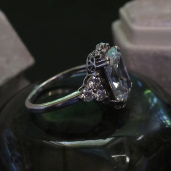 EMERALD Cut Art Deco Ring | Large Fine Fashion Ring | Cocktail, Anniversary - Picture 3 of 14